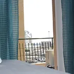 לינה וארוחת בוקר La Finestra Sul Porto פלרמו