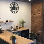 לינה וארוחת בוקר La Finestra Sul Porto 4*