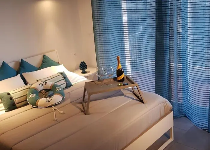 Bed & Breakfast La Finestra Sul Porto