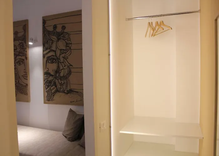 La Finestra Sul Porto Bed & Breakfast 4*